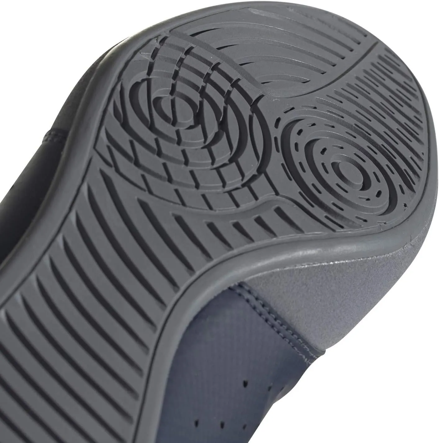 adidas Men's Mat Hog 2.0 Sneaker