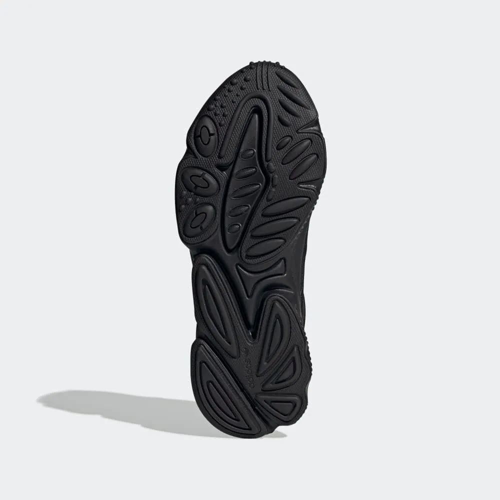 adidas Originals Men's Ozweego Sneaker