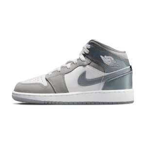 Air Jordan 1 Mid SE GS 'Patent Cool Grey'