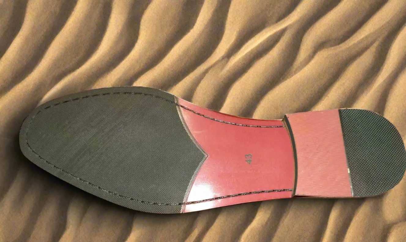 Black Maziya Slip on T77