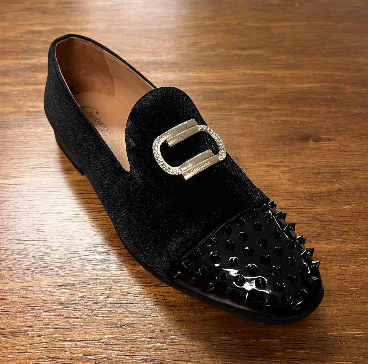 Black Q slip-on