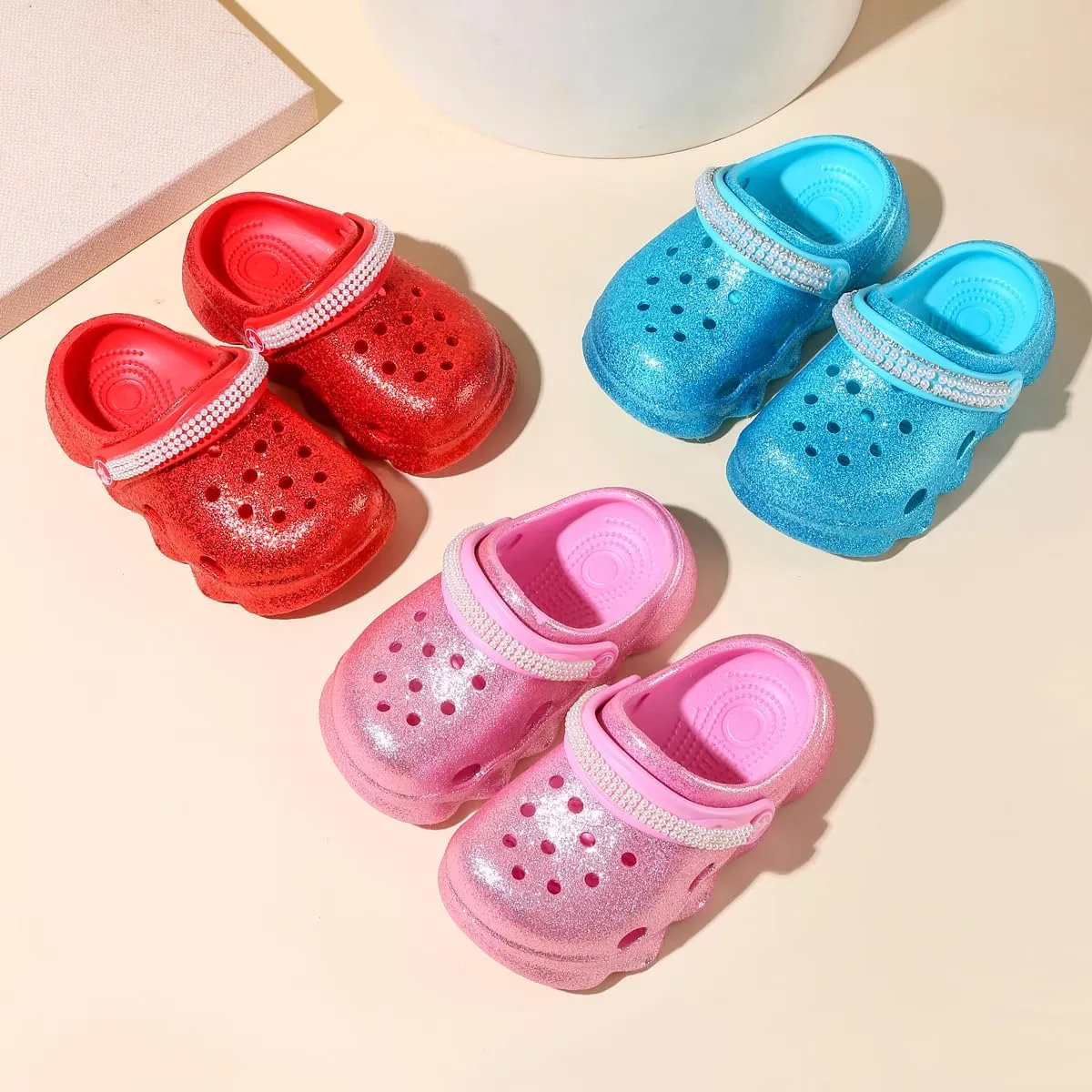 Casual Bright-Colored Clogs for Kid's, Toddlers, Girls, Breathable Lightweight Children's Garden Shoes for Beach Pool, Anti Slip Sandals Clogs, Water Shoes Summer Slides