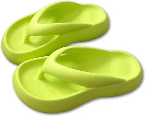 Cloud Comfy Flip Flops for Women Lightweight Thicken Sole Pillow Slippers Cute Cushioned Slippers Soft Foam Non-Slip Shower Bathroom Slides Sandals Cozy EVA Indoor and Outdoor