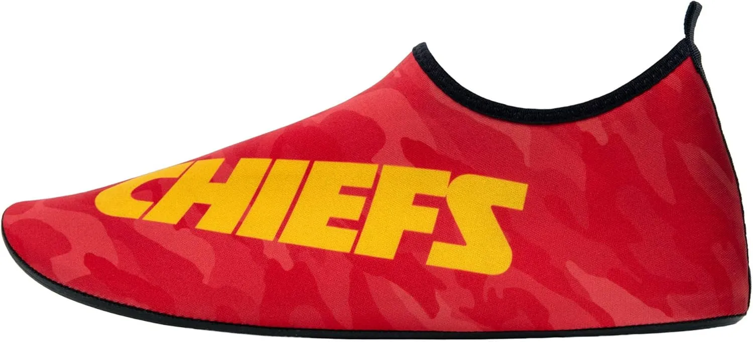 FOCO Men's NCAA & NFL Team Camo Water Shoe