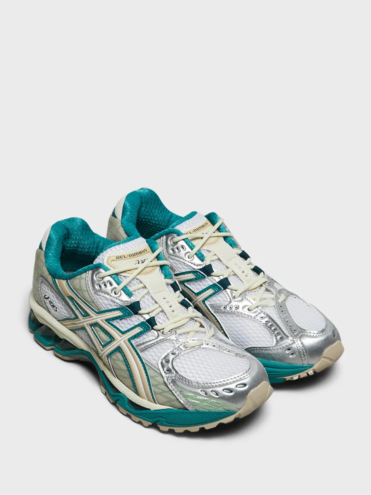 Gel-Nimbus 10.1 Sneakers in White and Rainy Lake
