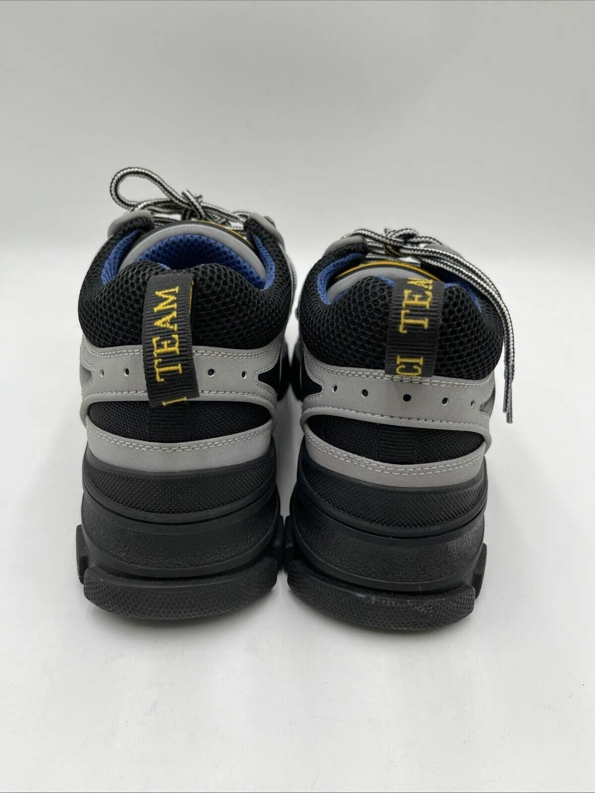 Gucci FLASHTREK Black Mesh/Gray Leather Lace Up Low Top Platform Sneaker Men 7.5 - Very Good