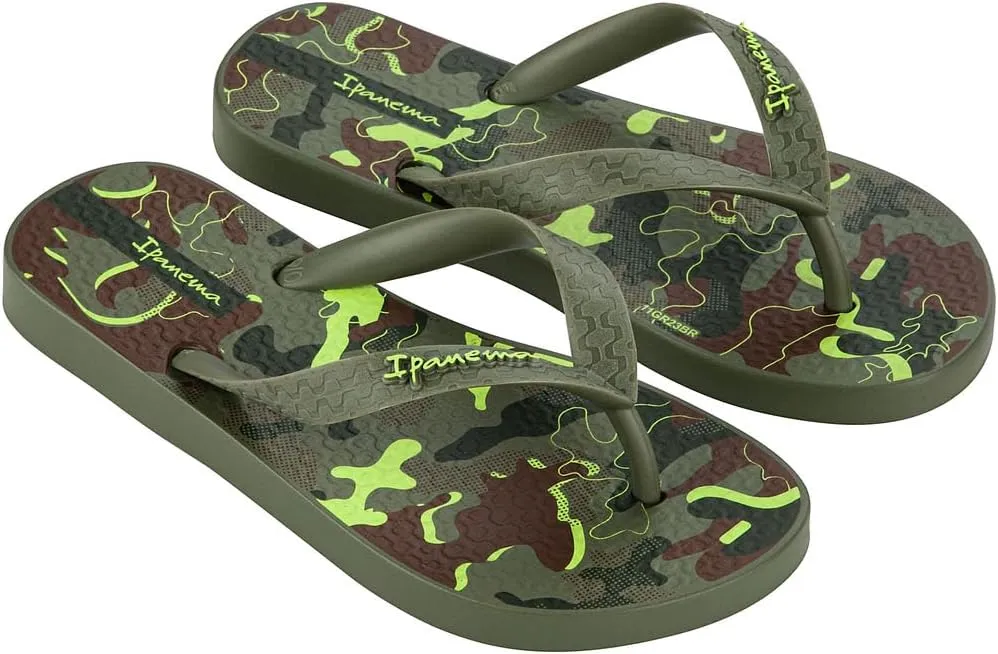 Ipanema Temas XIV Kids Flip Flops - Comfortable & Stylish Unisex Flip Flops for Kids, Bright & Colorful Prints, Non-Slip Sole, Durable, Water Resistant, Easy to Clean