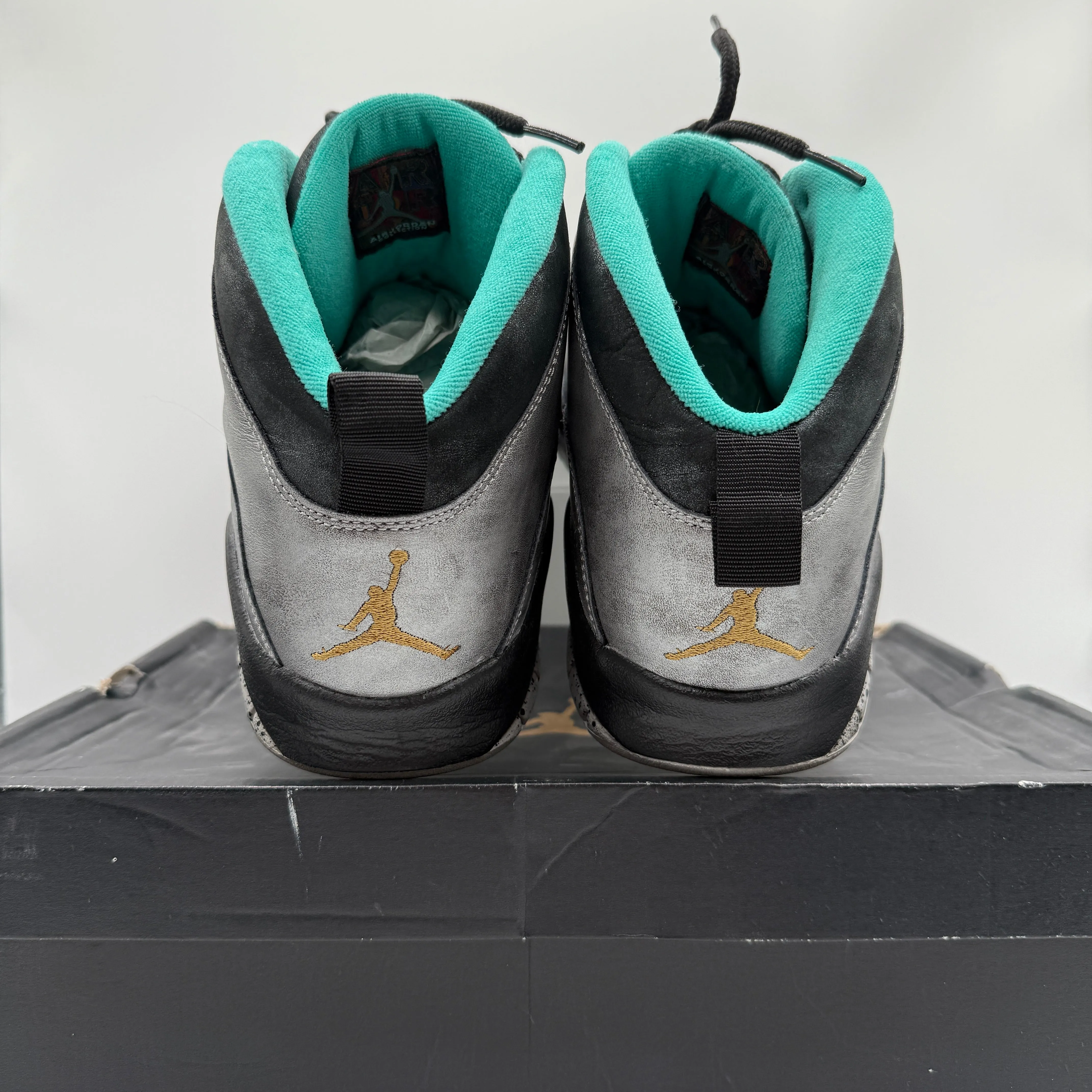 Jordan 10 Reteo Lady of Liberty 30th Anniversary *pre-owned* (SIZE 10.5)