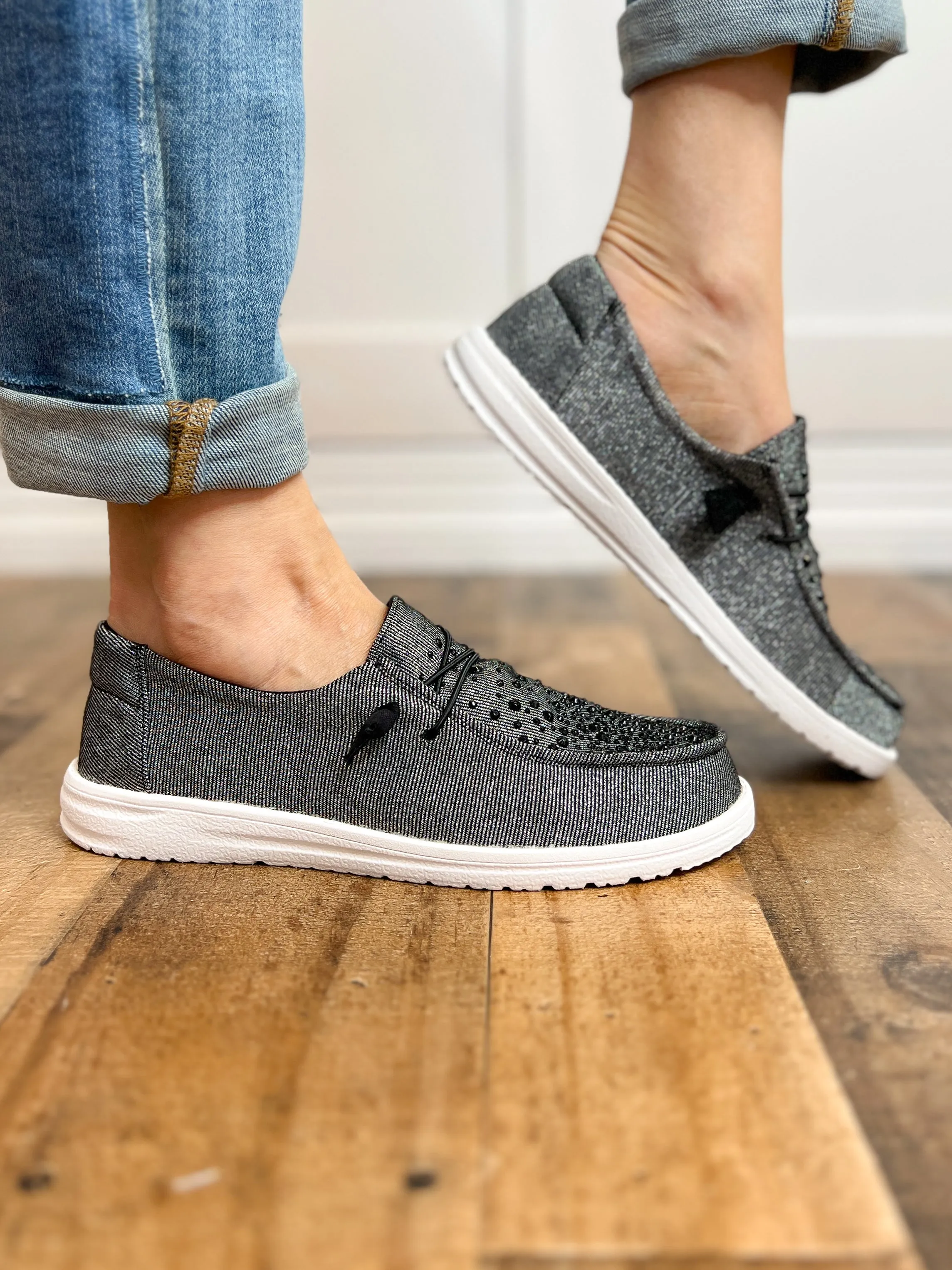 Maco Water Drops Slip-On Tennis Shoes in Black