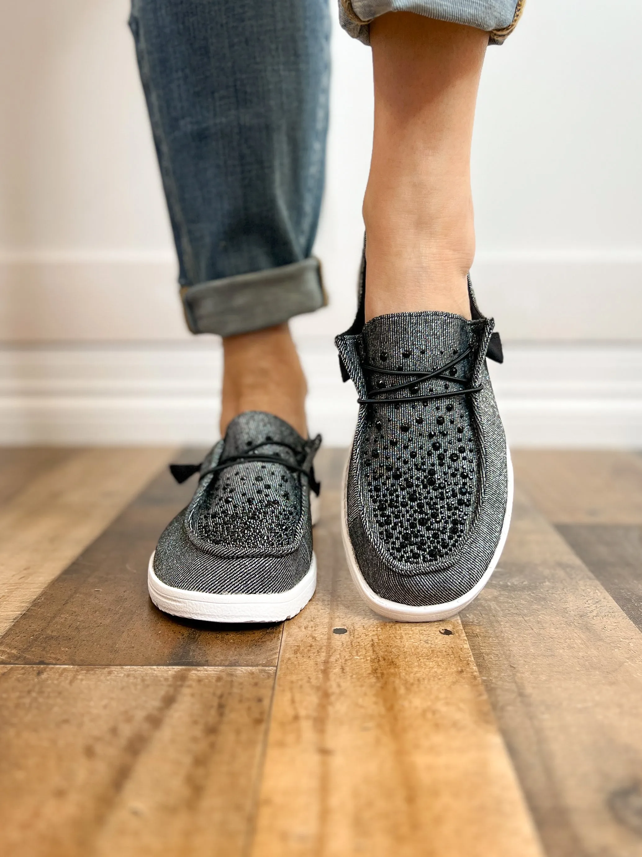 Maco Water Drops Slip-On Tennis Shoes in Black