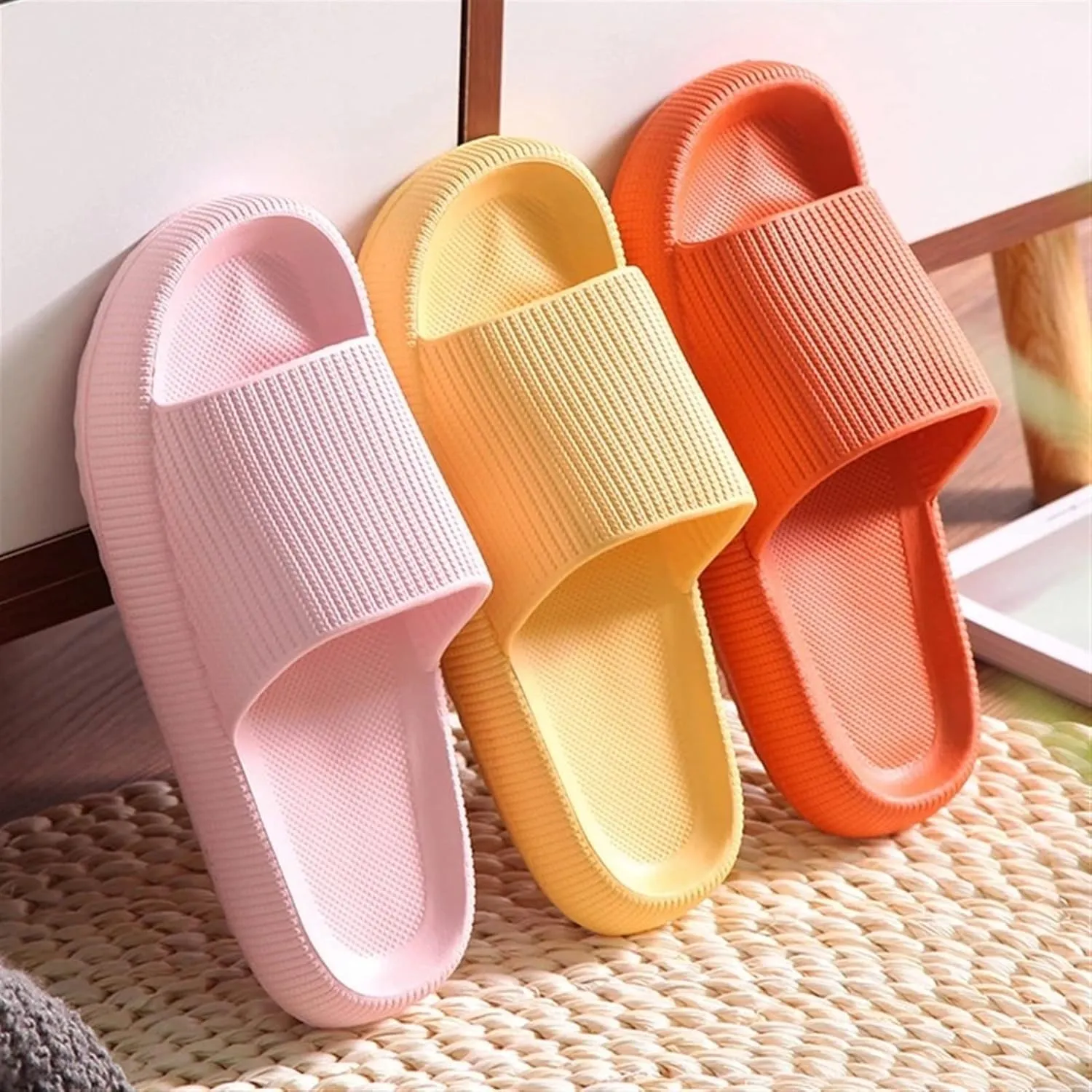 Mens Slippers Home Slippers Shower Shoes Thick Platform Womens Sandals Indoor Bathroom Anti-Slip Slides Ladies Shoes Flip Flop