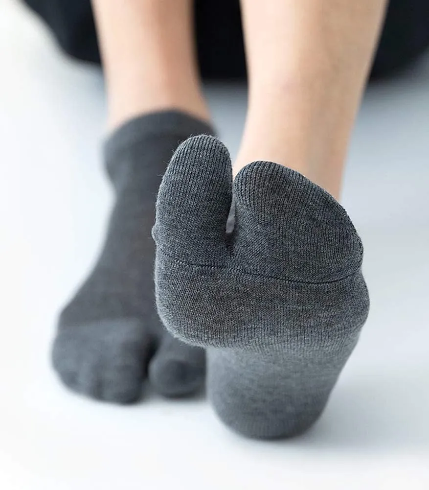 Men's Tabi Flip Flop Socks Athletic Cotton Crew Two Toe 5/6 Pack