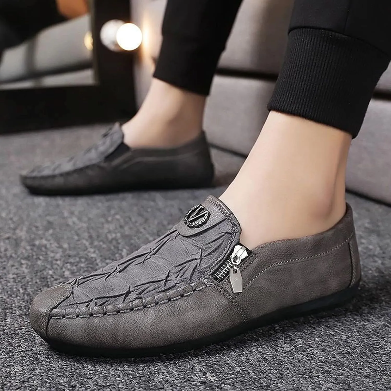 Men's Vintage Leather Zipper Loafers Slip On Comfortable Soft Sole Moccasin Boat Shoes Stylish Casual Driving Walking Shoes