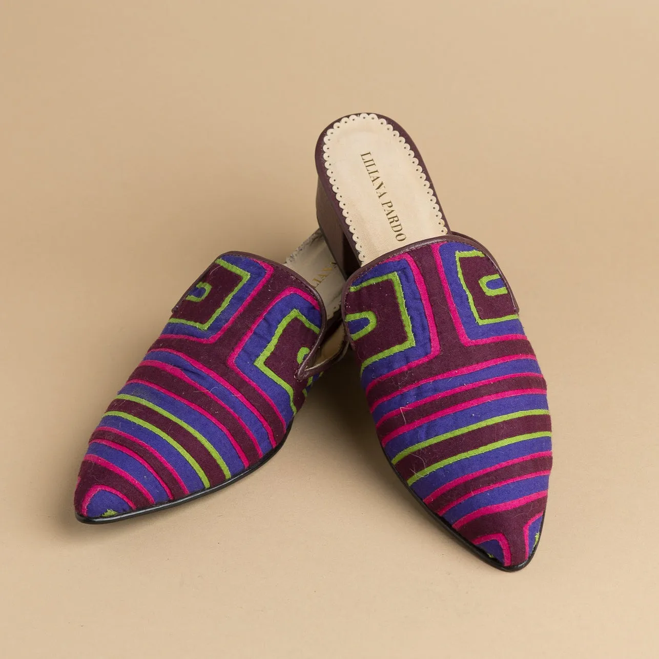 Mola Mule | Wine Multicolor