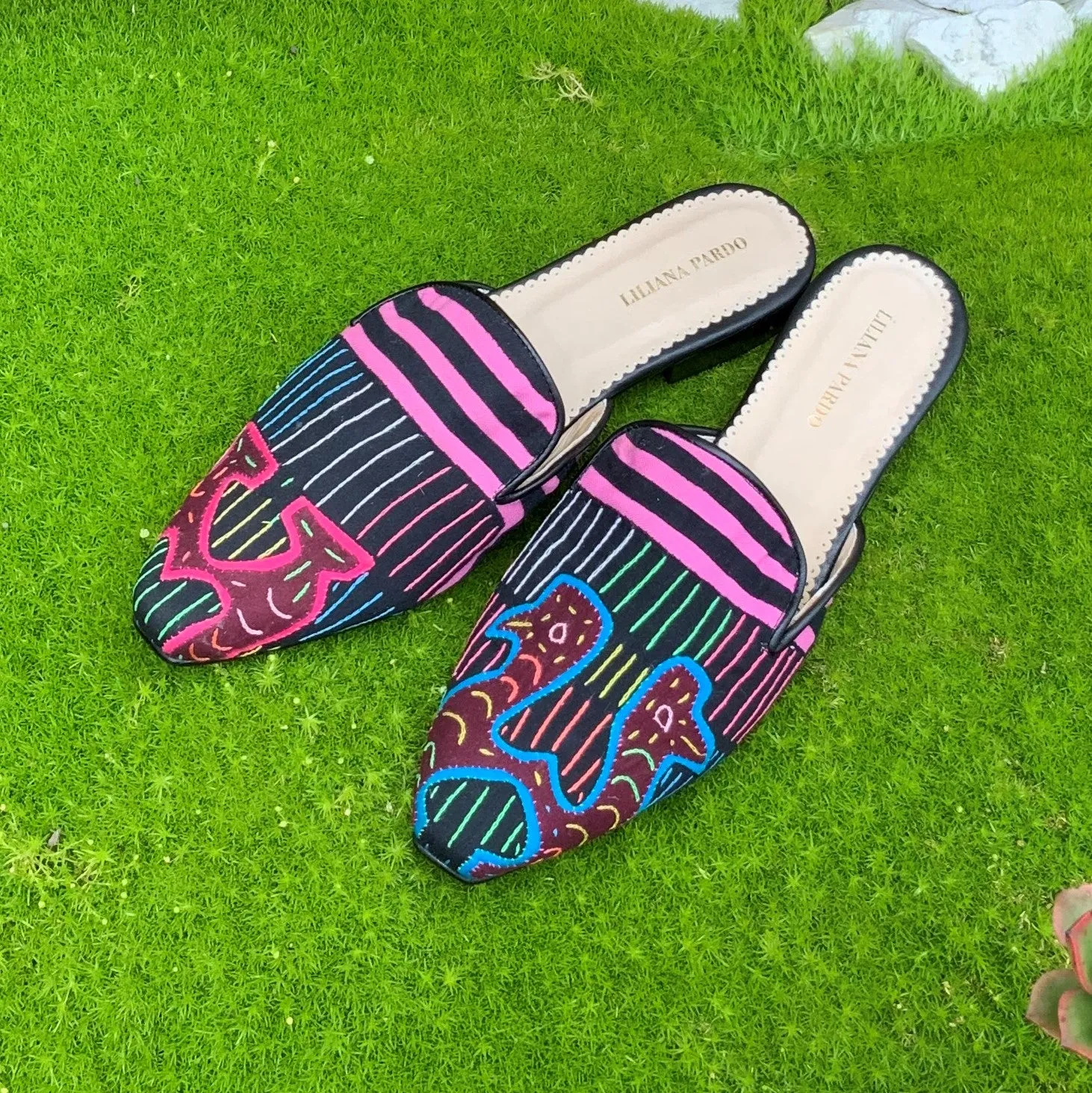 Mola Mules | Black Multicolor