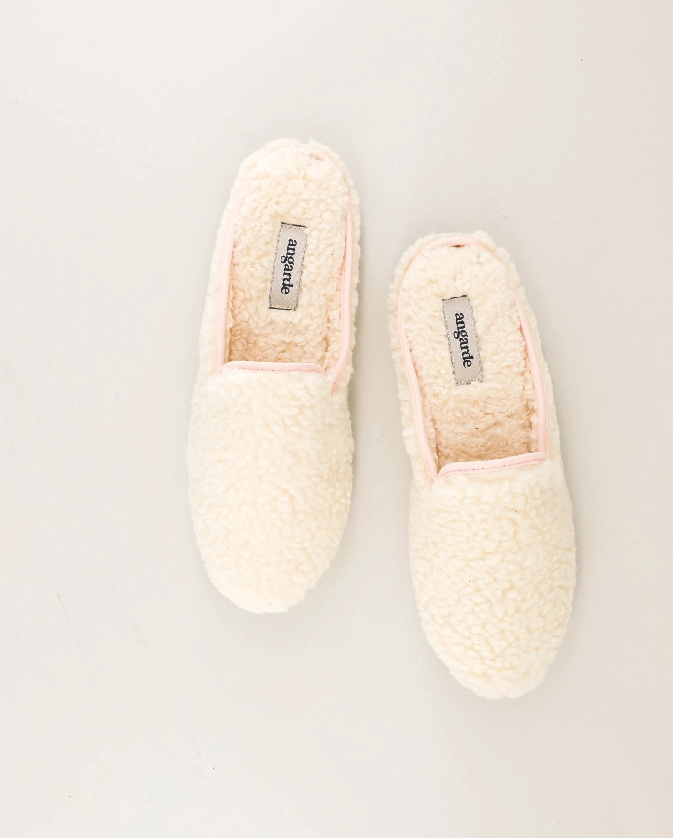 Mule femme bouclette de laine, blanc rose