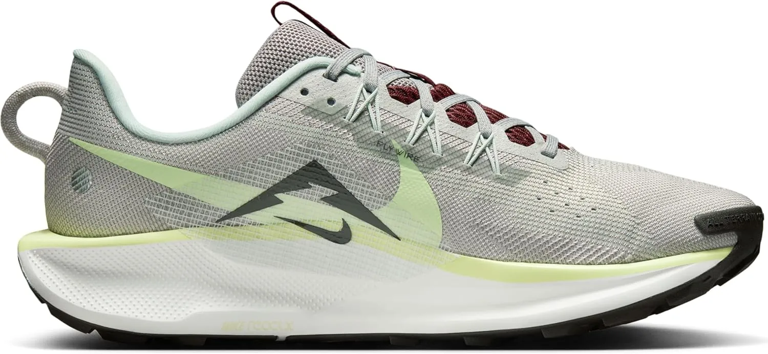 NIKE Men's Sneaker
