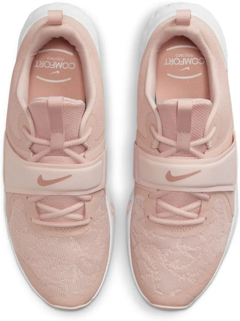 NIKE Women's Sneaker