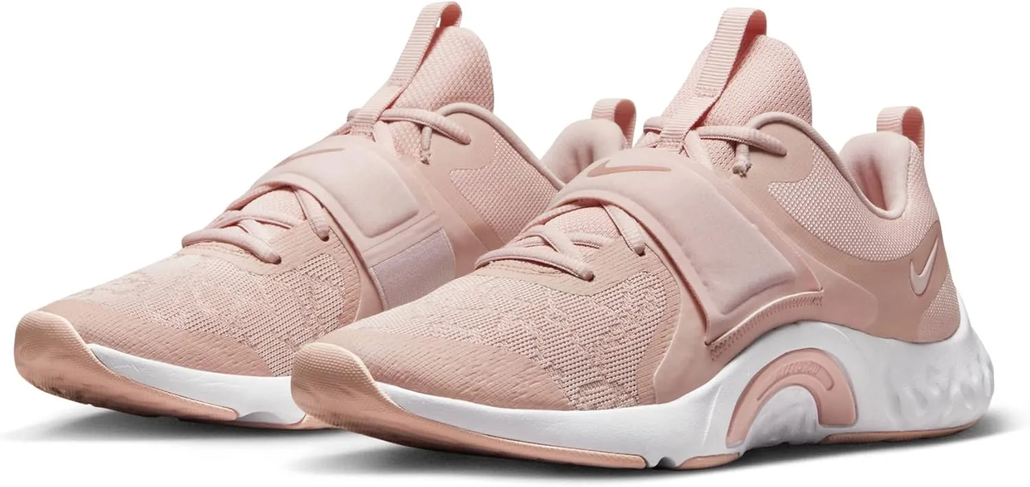 NIKE Women's Sneaker