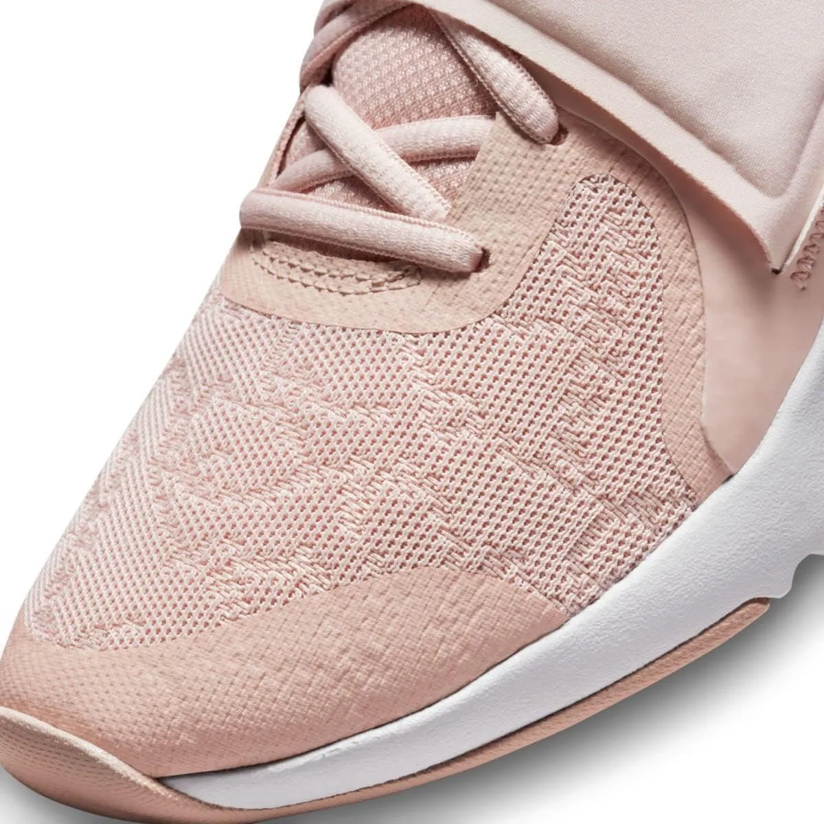 NIKE Women's Sneaker