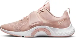 NIKE Women's Sneaker