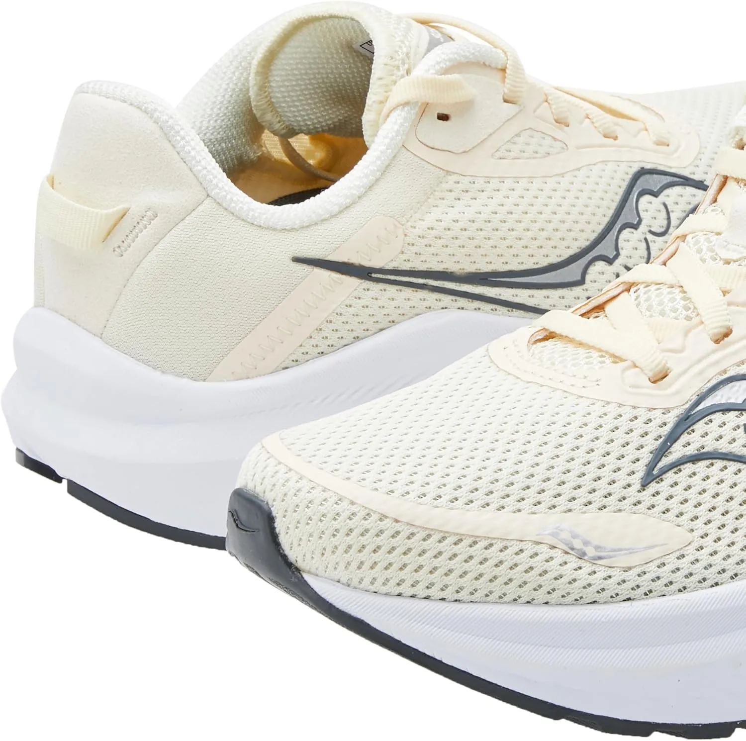 Saucony Women's Axon 3 Sneaker