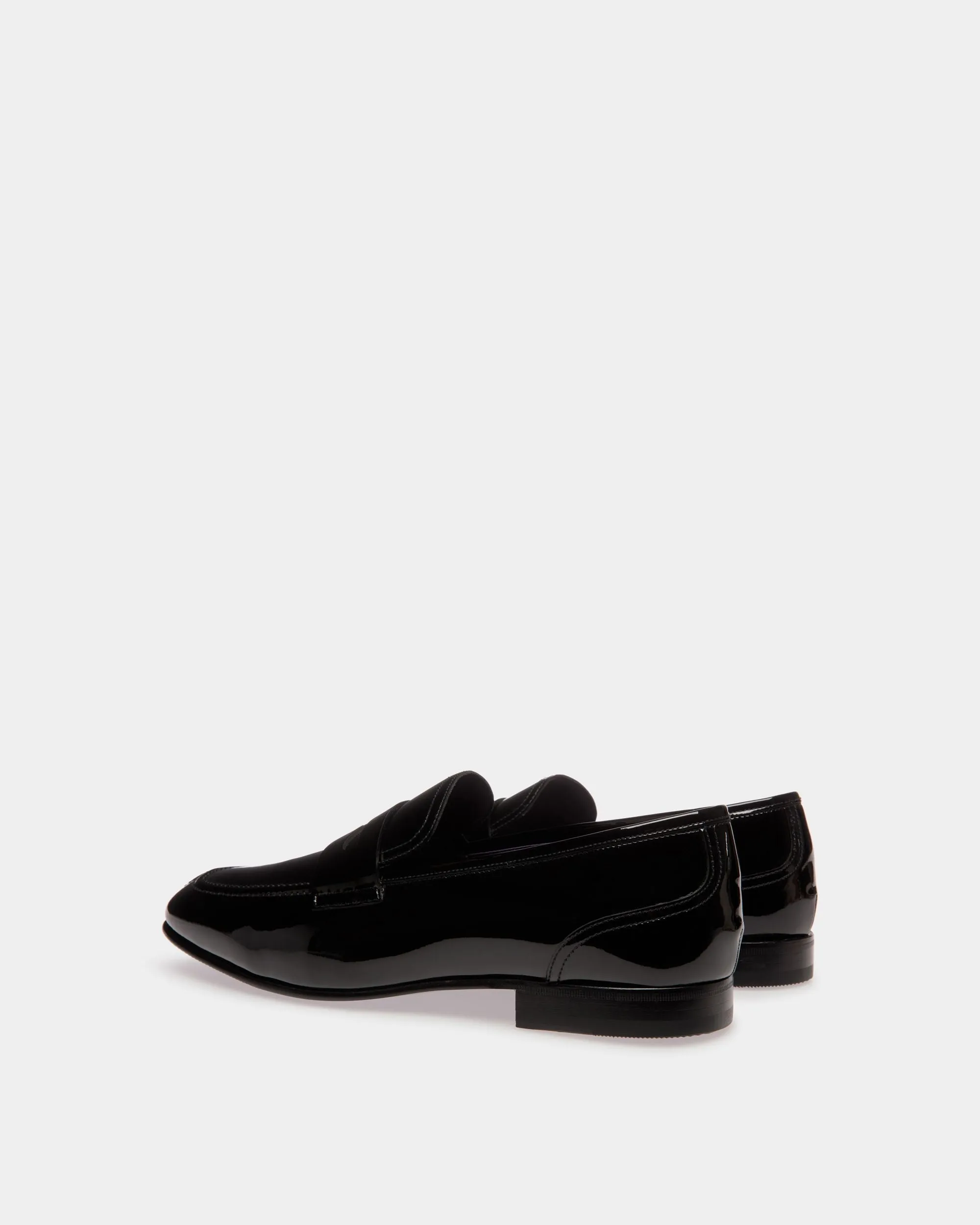 Suisse Loafer in Black Patent Leather