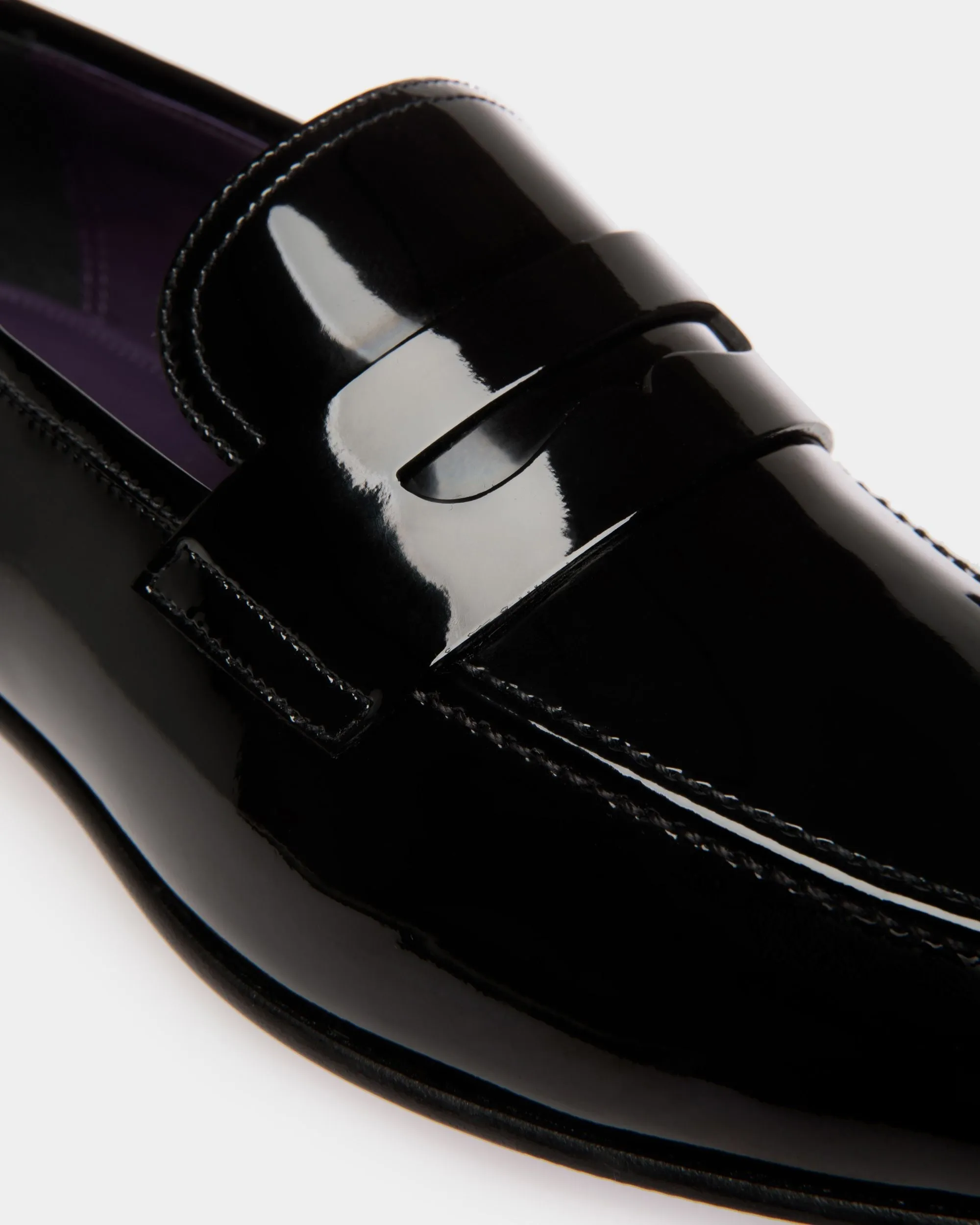 Suisse Loafer in Black Patent Leather
