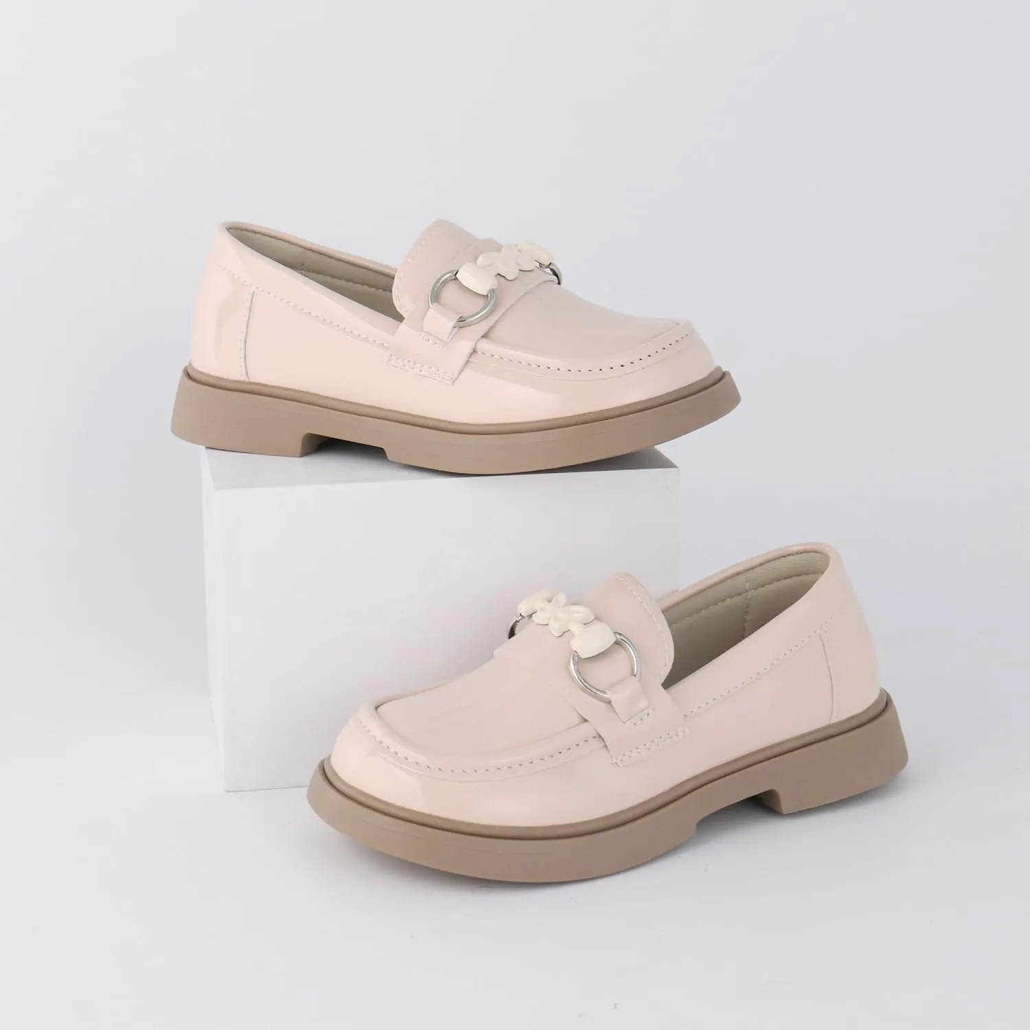 Tobfis Girls Slip-On Round Toe Oxford Butterfly Metal Chain Patent Leather Penny Loafers Flats Church School Uniform Kids Moccasins Dress Shoes (Toddler/Little Kid/Big Kid)