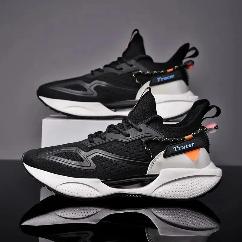 Tracer Sneakers