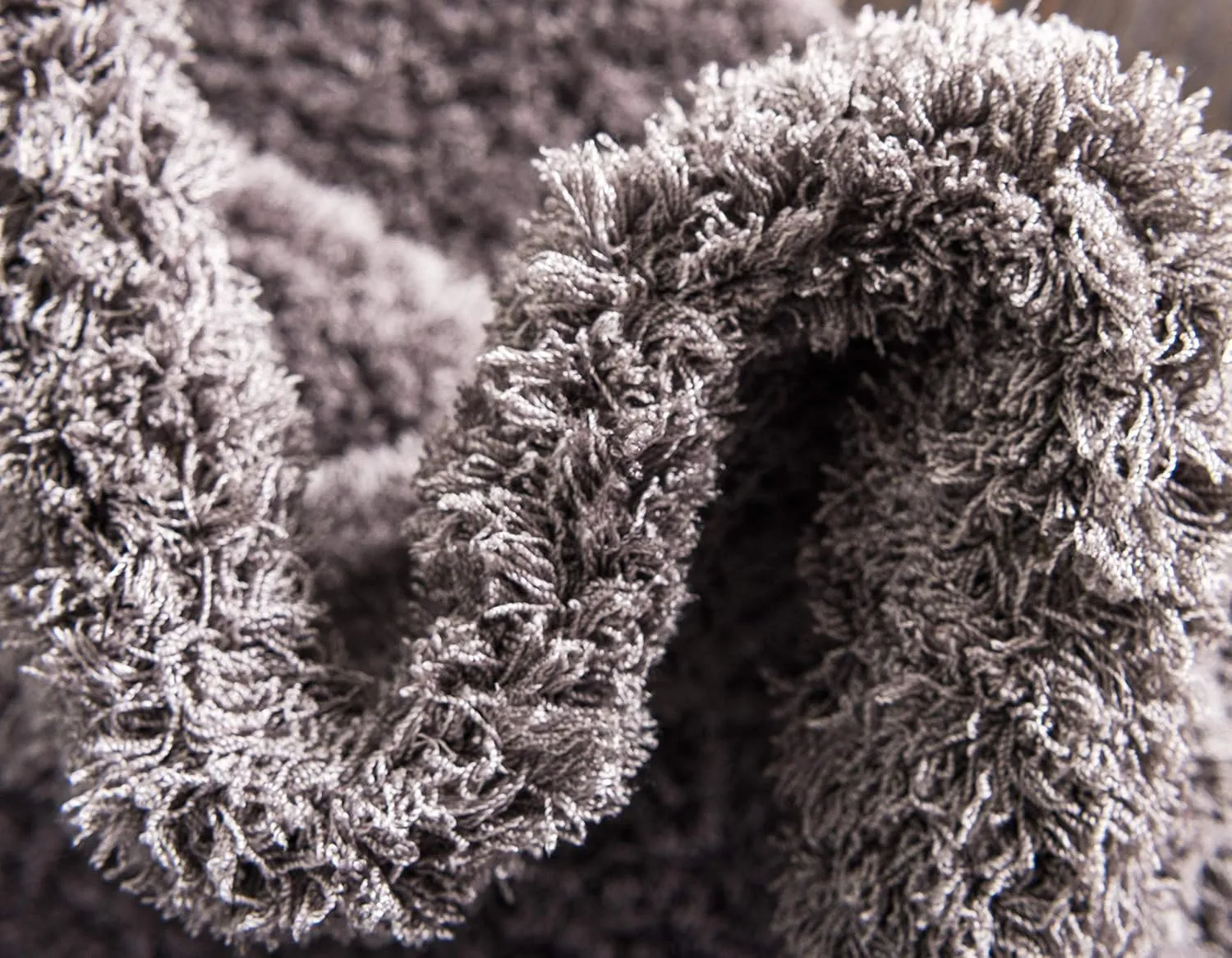 Unique Loom Studio Solid Shag Collection Urban Modern Super Soft & Plush Area Rug, 2 ft x 6 ft 7 in, Dark Gray