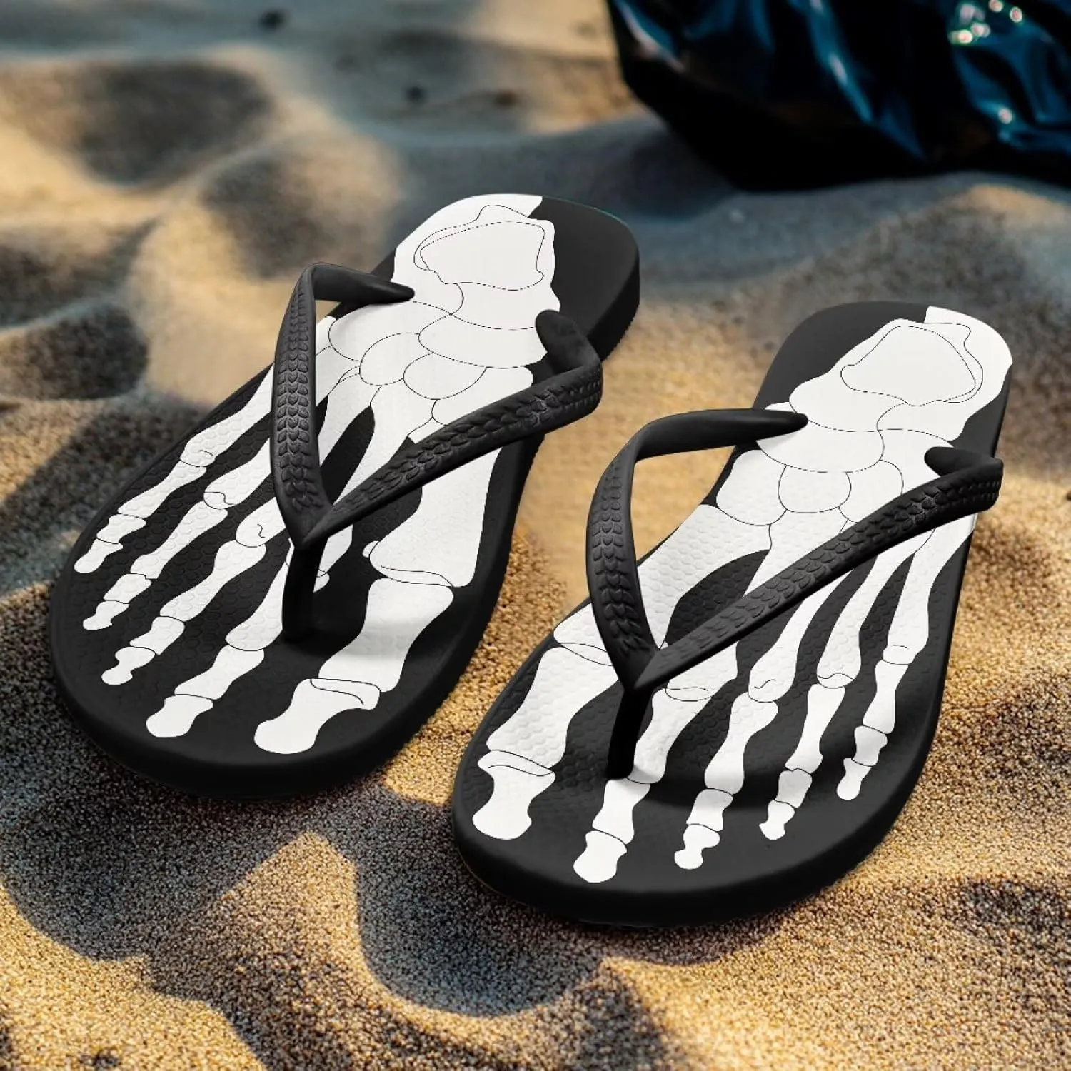 Women Flip Flops Lightweight Slip-on Flips Beach Rubber Shower Flop No Foot Rubbing Comfortable Elastic Shock-Absorbing Slippers Black Size 5-9