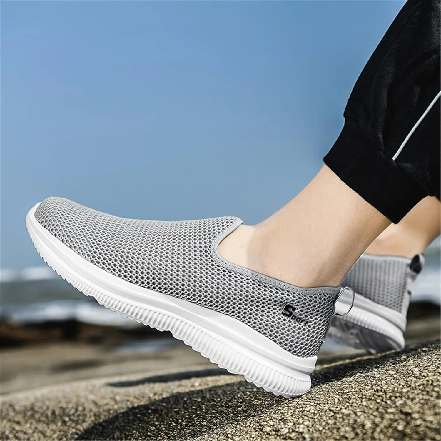 Womens Slip on Walking Shoes Comfort Lightweight Non Slip Work Shoes Women Mesh Breathable Men Shoes Casual Waterproof Sneakers Black Tennis Shoe Trainers Shoe