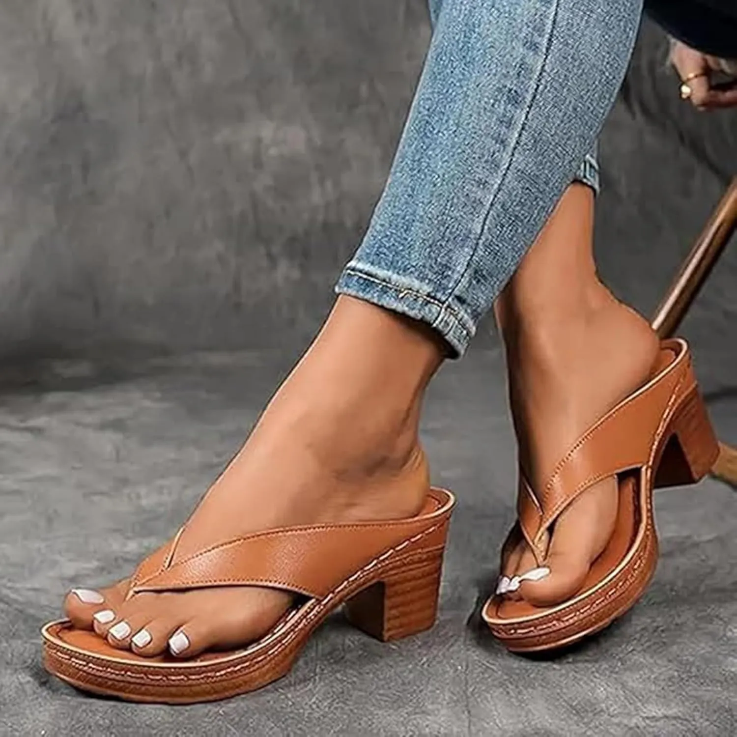 Women's Solid Color Summer Chunky Heel Sandals, Flip Flop Heels, Slip on Open Toe Square Toe Heeled Sandals